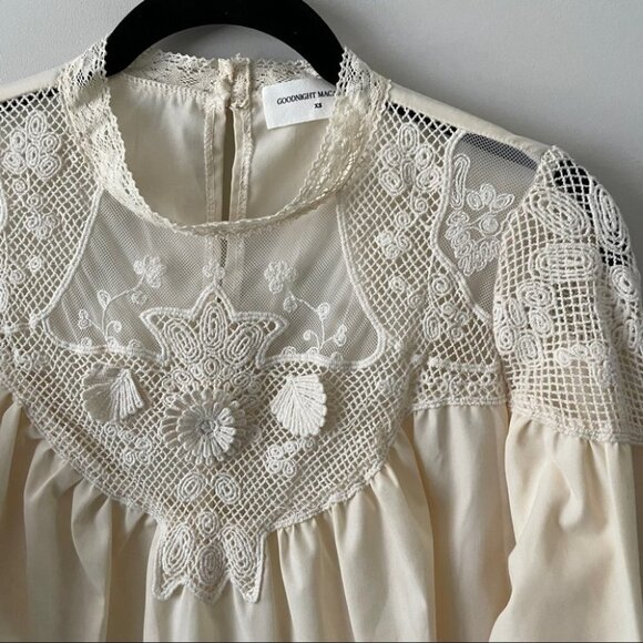 GOODNIGHT Macaroon Beige Peasant Long Sleeve Blouse Womens XS - Picture 3 of 5
